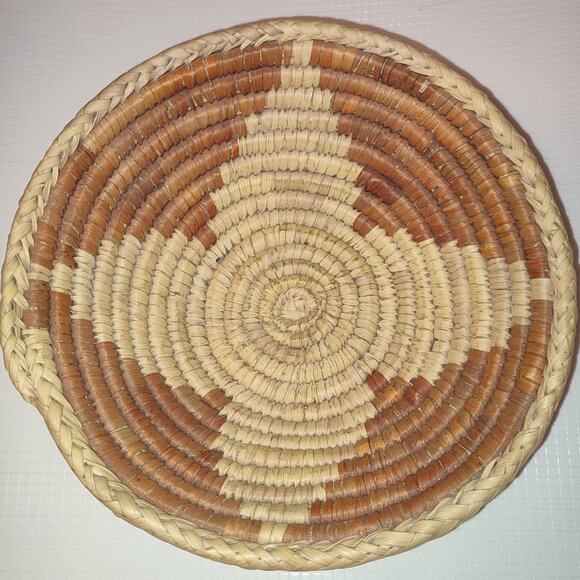 Southwestern Hand Woven Basket Ethnic Grass Weave Handmade Native American - Picture 1 of 13